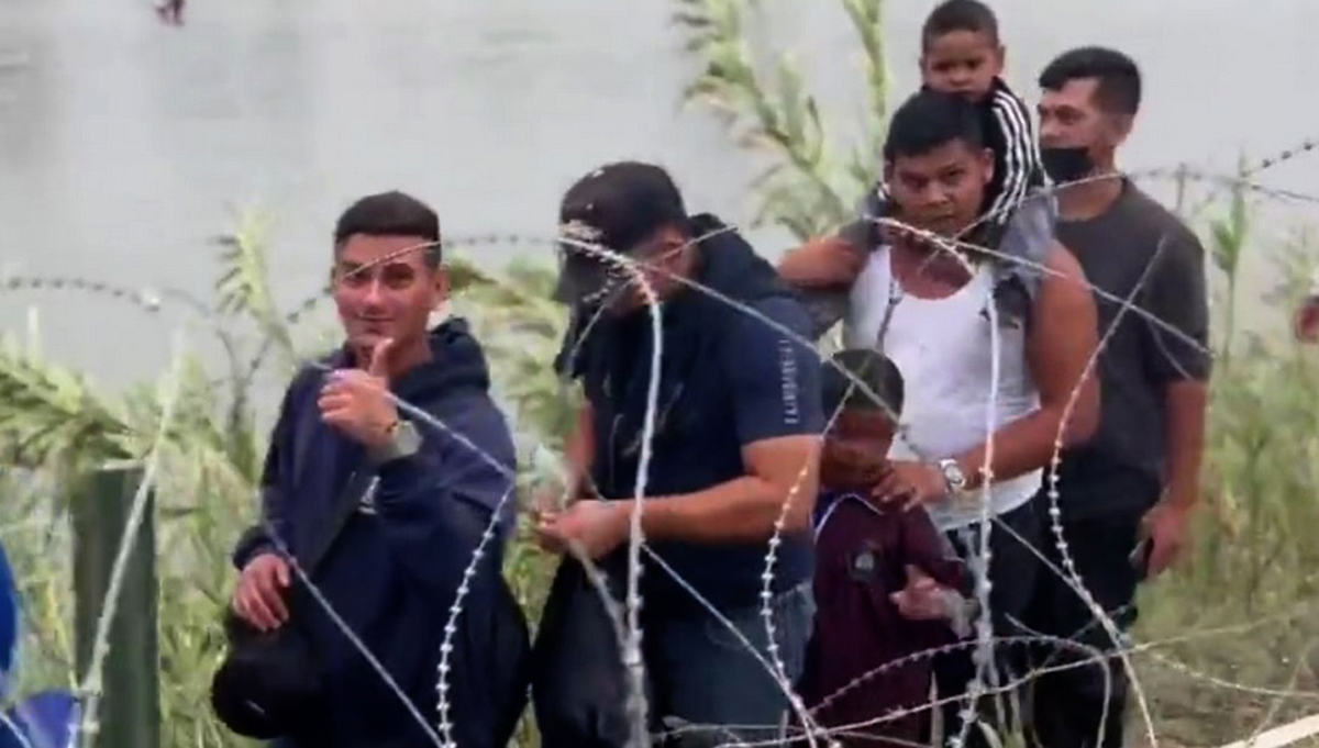 Biden Orders Border Patrol to Dismantle Razor Wire Obstacles to Let Lawbreaking Illegals Easier Entry