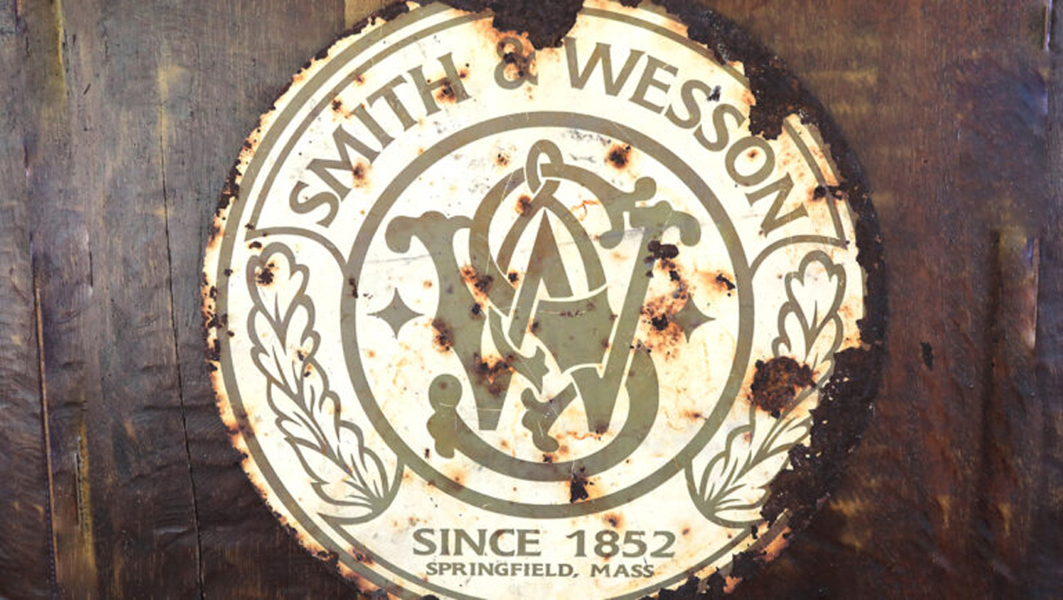 Smith & Wesson Guns Abandons Massachusetts after More than 170 years, Moves to Tennessee